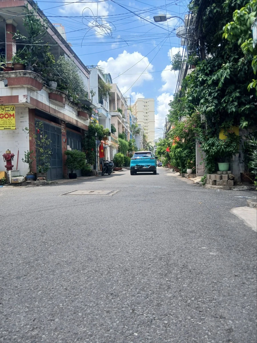 Bán nhà 5 tầng 68m2 Bình Thạnh, gần Vincom hơn 8 tỷ - Ảnh 1