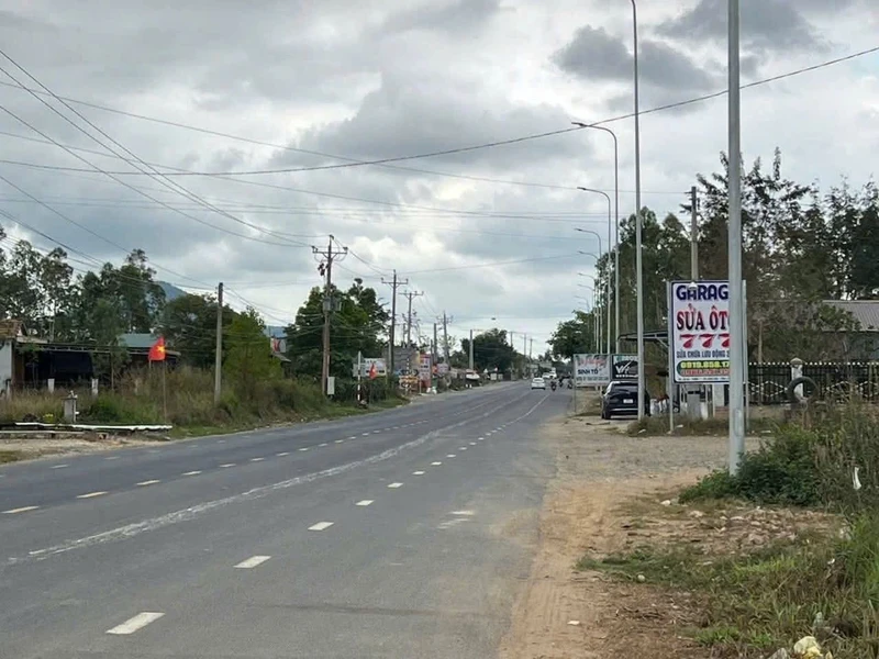 Bán đất mặt tiền quốc lộ 1 Hàm Tân 5.520m² giá 5 tỷ