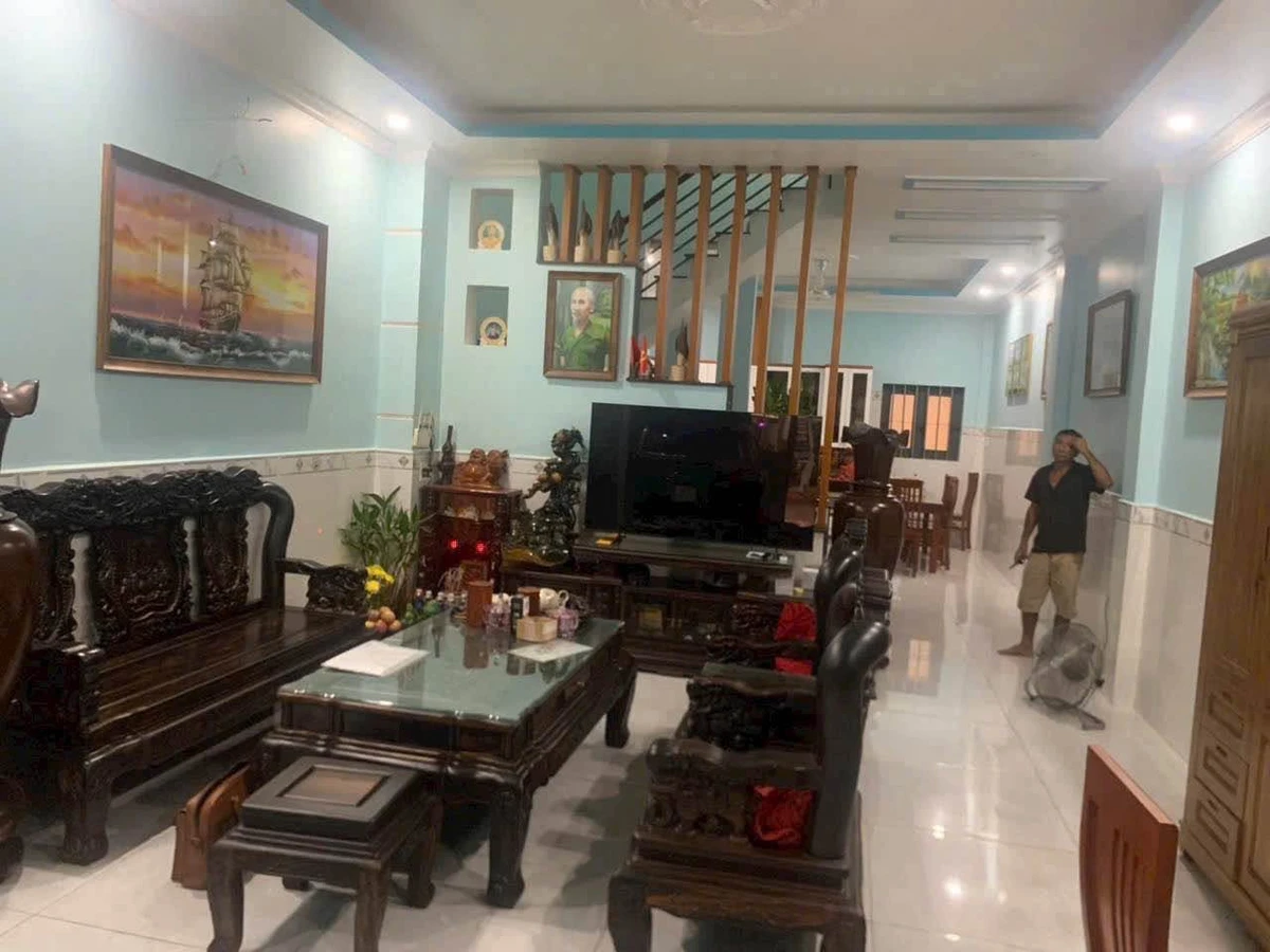 Bán nhà mặt tiền 3 tầng 95m2 kinh doanh KDC Việt Lập, An Bình, Dĩ An giá 8,7 tỷ - Ảnh thu nhỏ 4