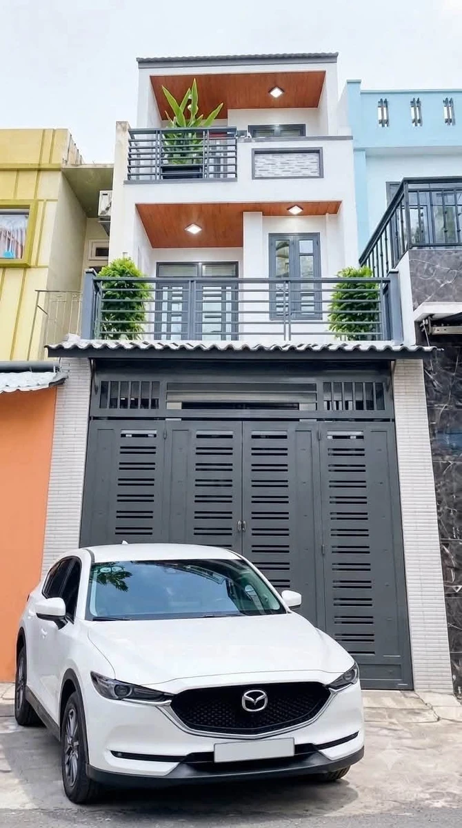 Bán nhà hẻm xe hơi 3 tầng 4x16m Bình Tân, giá 5,1 tỷ - Ảnh 1