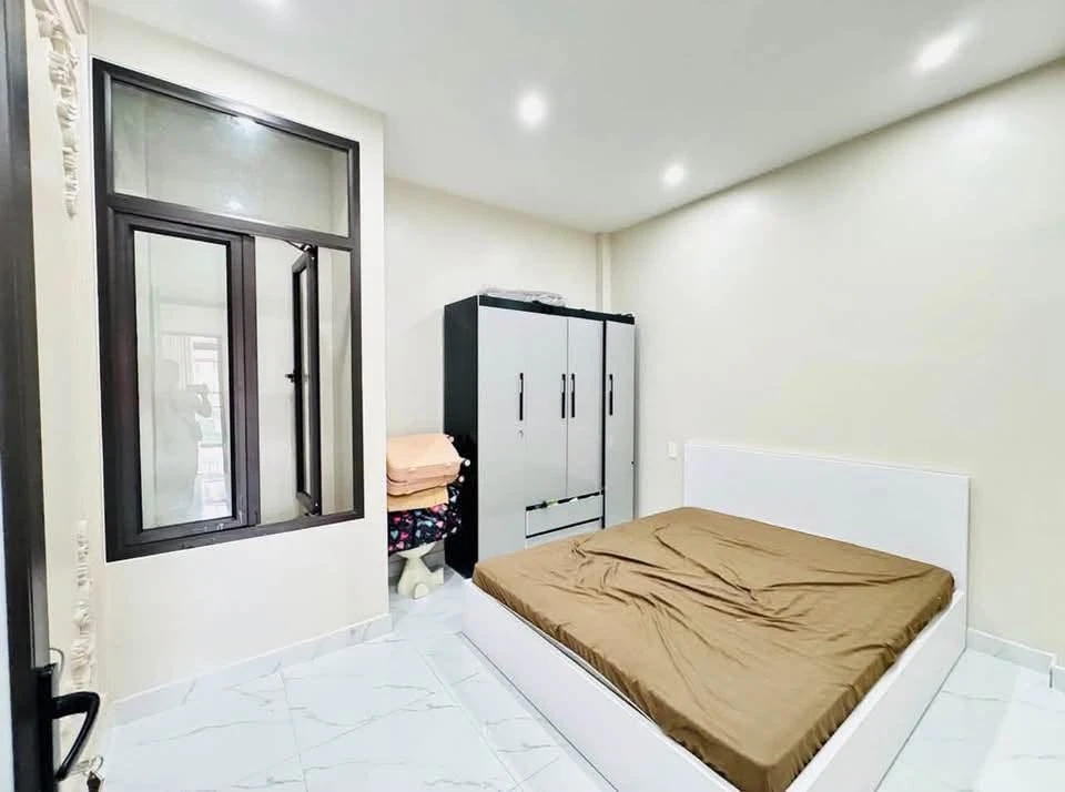Bán nhà Hồ Sen 3 tầng 60m2, giá 4 tỷ - Ảnh thu nhỏ 3