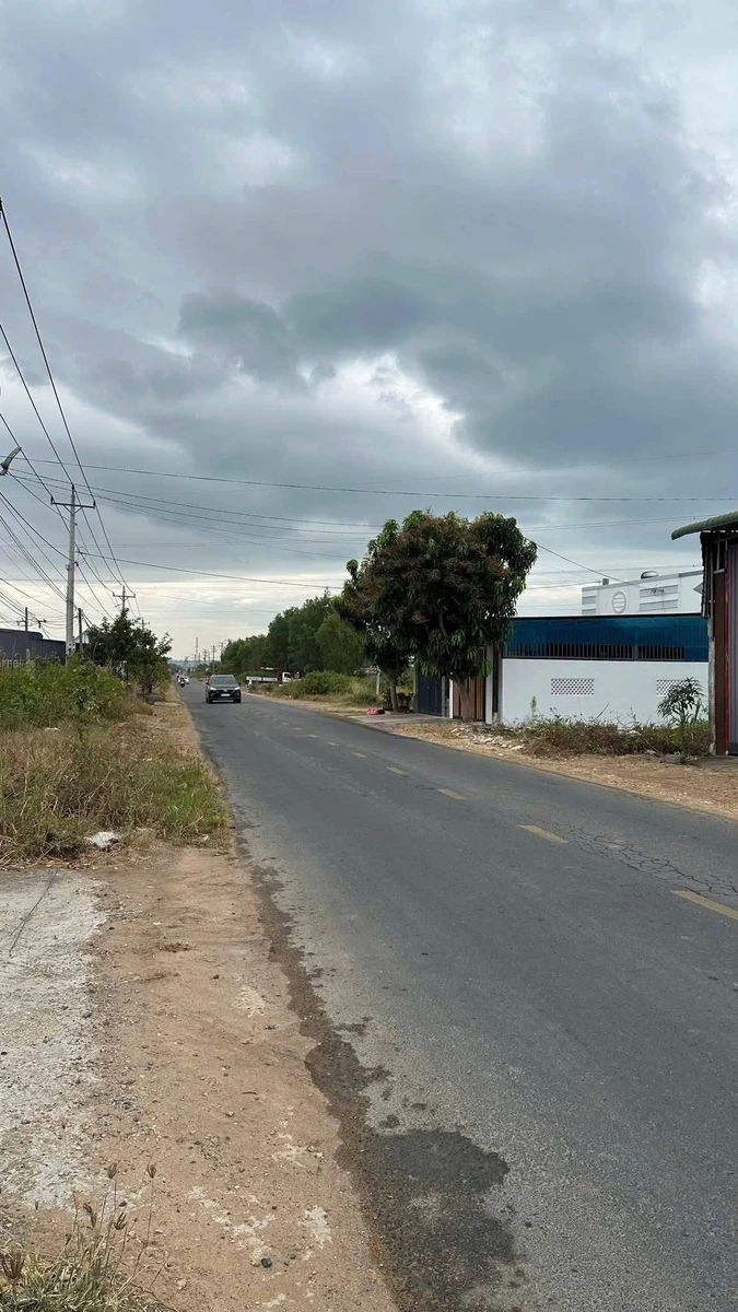 Bán gấp đất thổ cư 137m2 mặt tiền đường nhựa Hàm Liêm, gần KCN Phan Thiết, giá 1,2 tỷ - Ảnh thu nhỏ 2