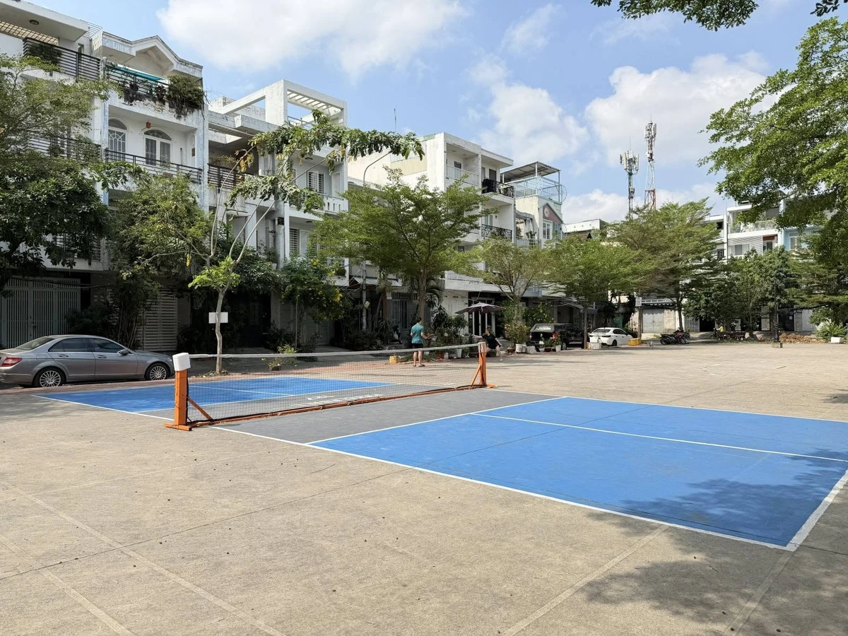 Nhà 4 tầng Bình Thạnh 60m2 sân pickleball 14.8 tỷ - Ảnh 1