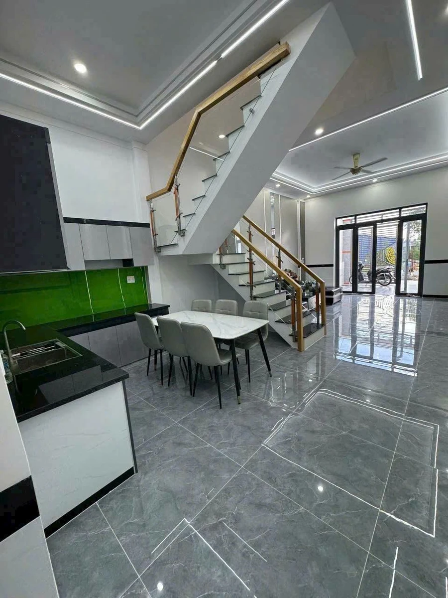 Bán nhà 1 trệt 1 lầu 4PN, 100m², sân xe hơi, giá 2,88 tỷ tại Khánh Bình, Tân Uyên - Ảnh thu nhỏ 4