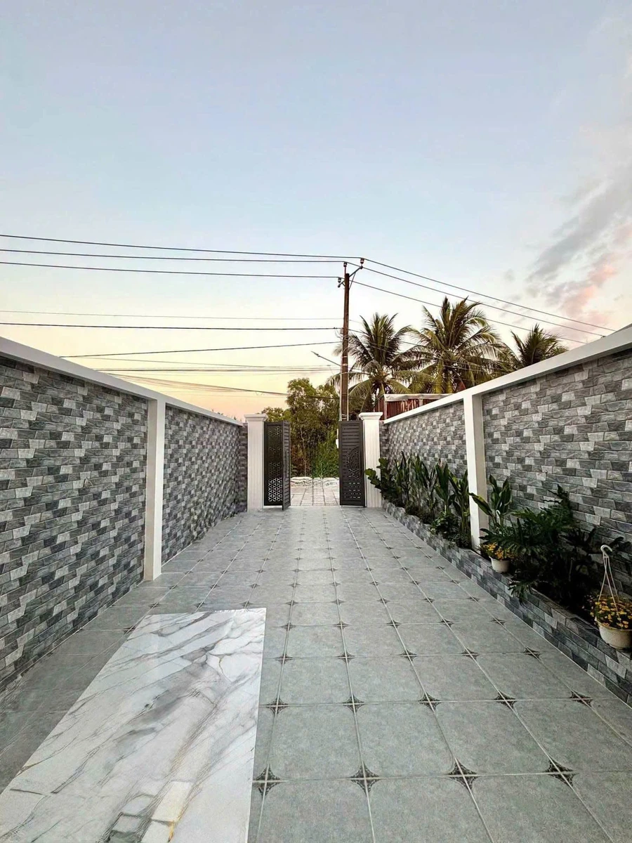 Bán nhà mặt tiền Nguyễn Trung Ngạn, An Bình, Rạch Giá, 150m2 - Ảnh thu nhỏ 3