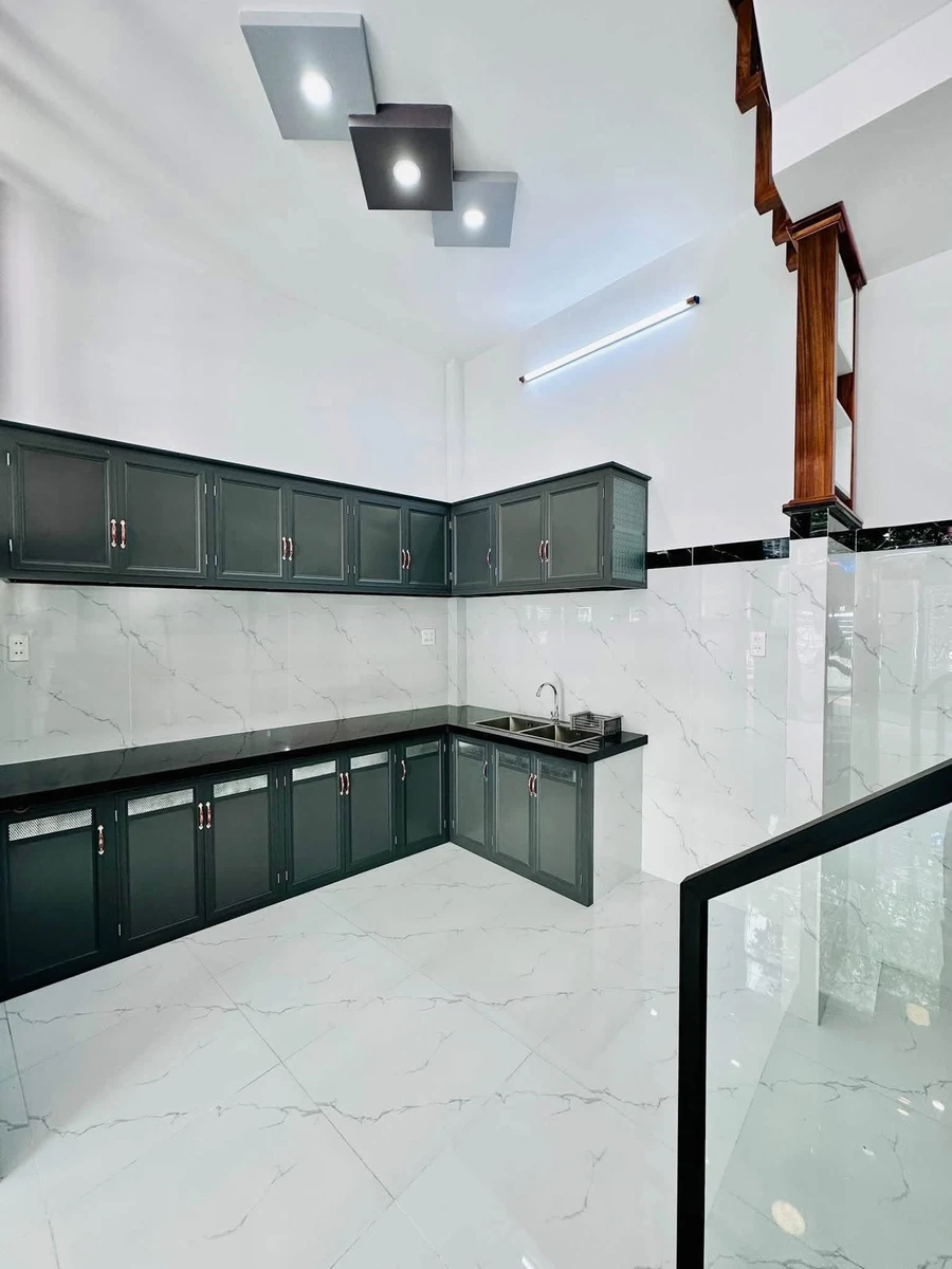 Bán nhà 3 tầng hẻm ô tô 51m2 đường Hoàng Văn Thụ - Ảnh thu nhỏ 4