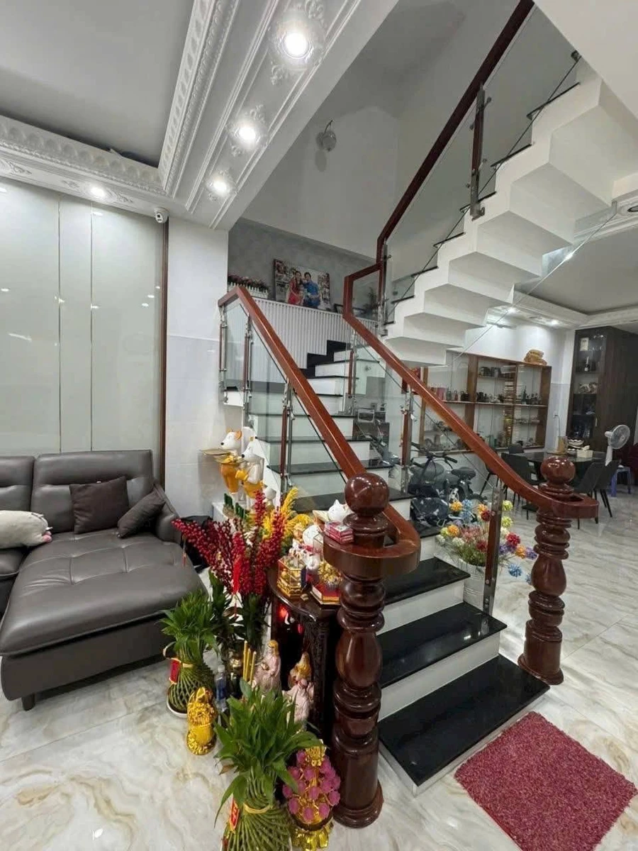 Bán nhà mặt tiền Lâm Quang Ky 1 trệt 3 lầu 92m2, 6,9 tỷ, Phước Nguyên, Bà Rịa - Ảnh thu nhỏ 4