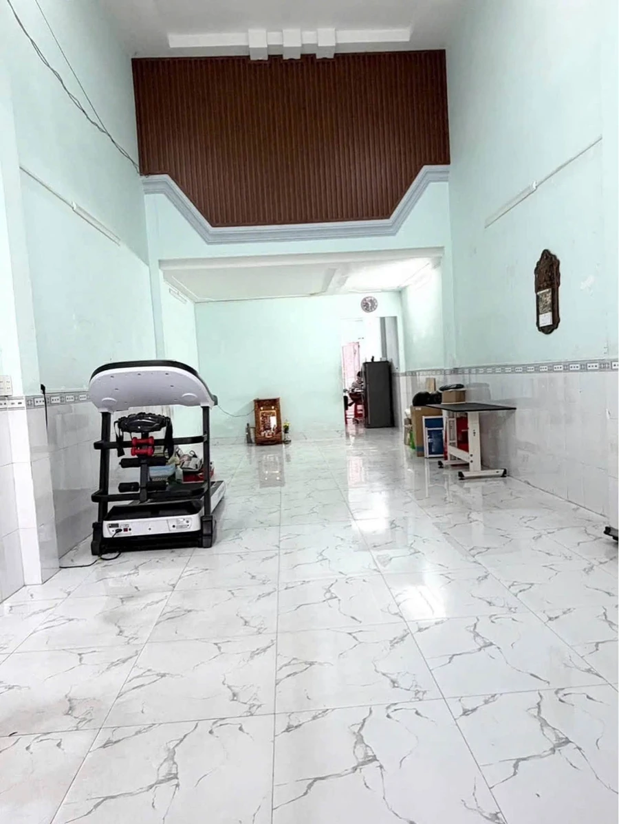 Bán nhà mặt tiền 84m2 Đường Oto, Tân Phú, giá 4 tỷ - Ảnh 1