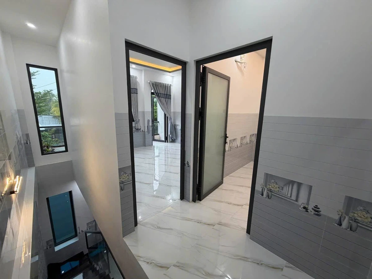 Bán nhà 1 trệt 1 lầu 2 phòng ngủ 50m2 khu dân cư sau sân vận động, Phường Long Châu, Vĩnh Long - Ảnh thu nhỏ 5