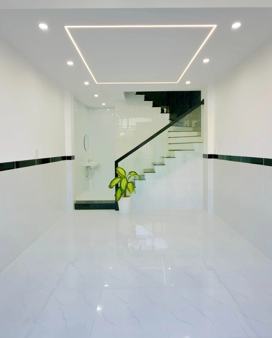 Bán nhà phố 3,5 tầng 105m² Hoàng Văn Thụ Nha Trang 2 tỷ 990 - Ảnh thu nhỏ 3