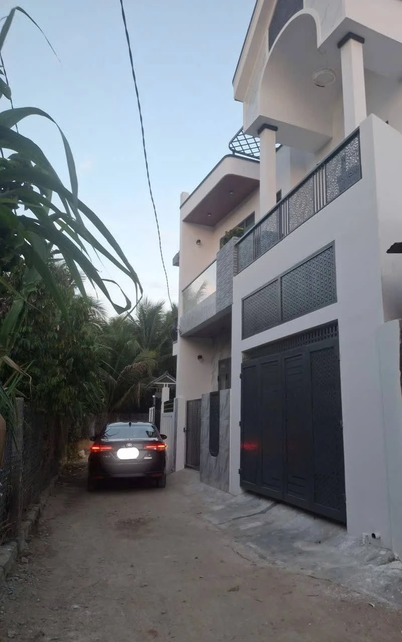 Bán nhà 2 tầng 81m2, 3 phòng ngủ, gara xe hơi tại Diên Khánh, Khánh Hòa - Ảnh 1
