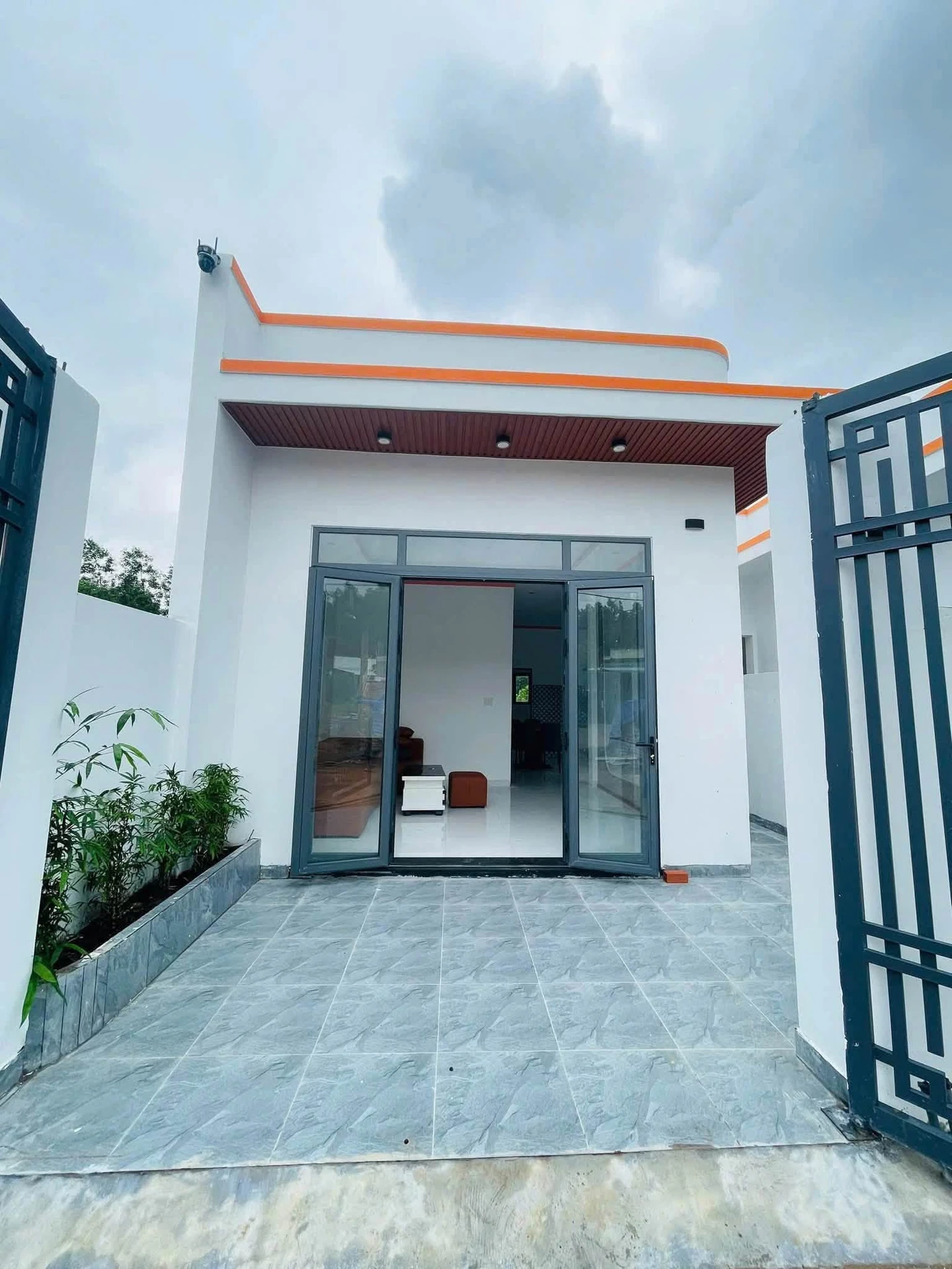 Bán nhà 90m² gần Chợ Thạnh Phú, giá 1 tỷ 150 triệu - Ảnh 1