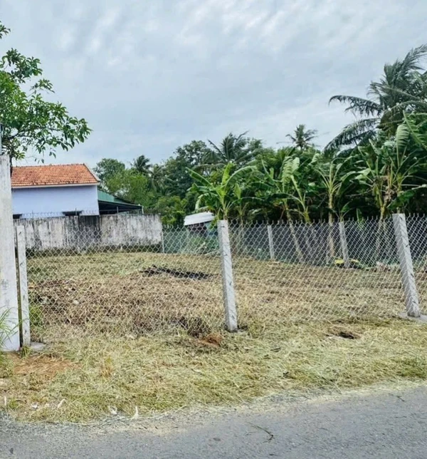 Bán đất mặt tiền Nguyễn Văn Trung, Bến Tre, 248.8m²