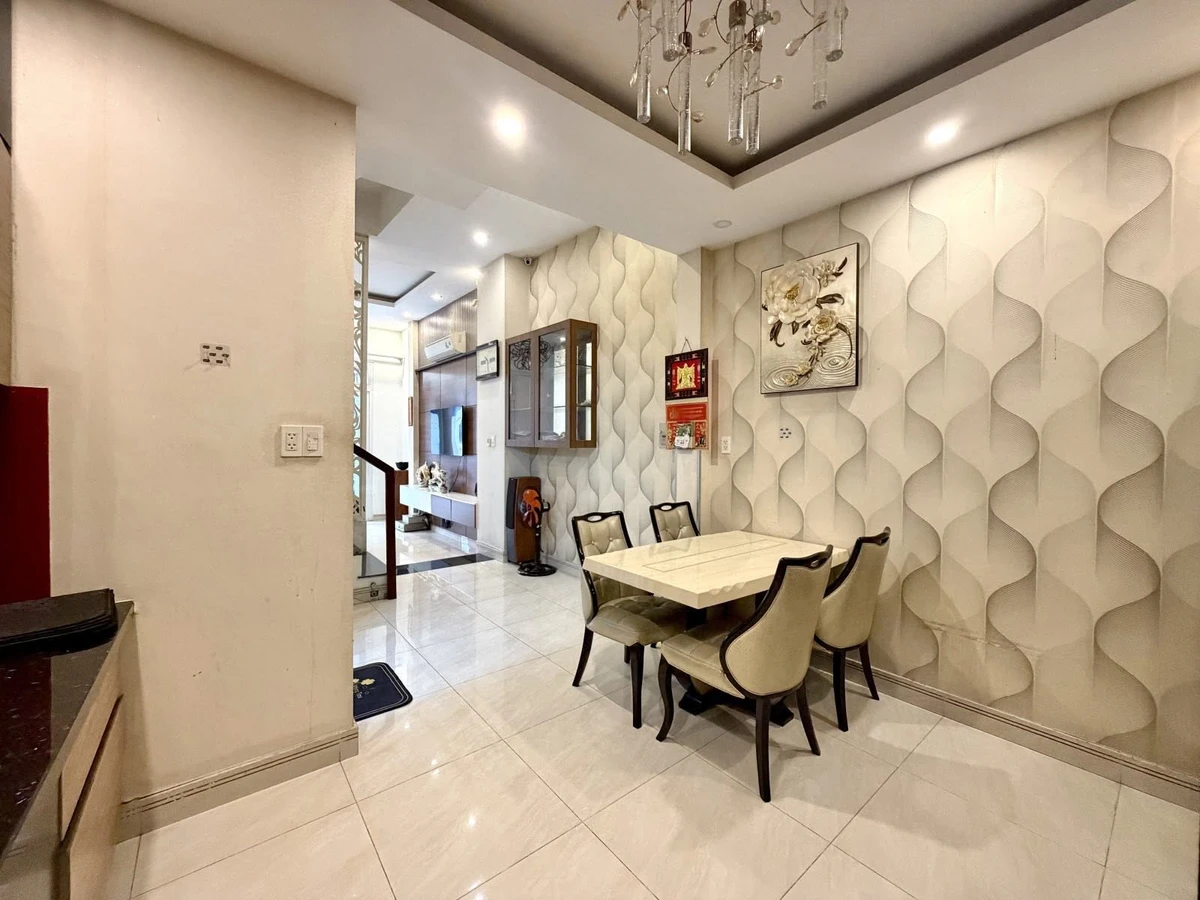 Bán nhà phố 3 tầng 45m² full nội thất Nguyễn Xí 8.99 tỷ - Ảnh thu nhỏ 3