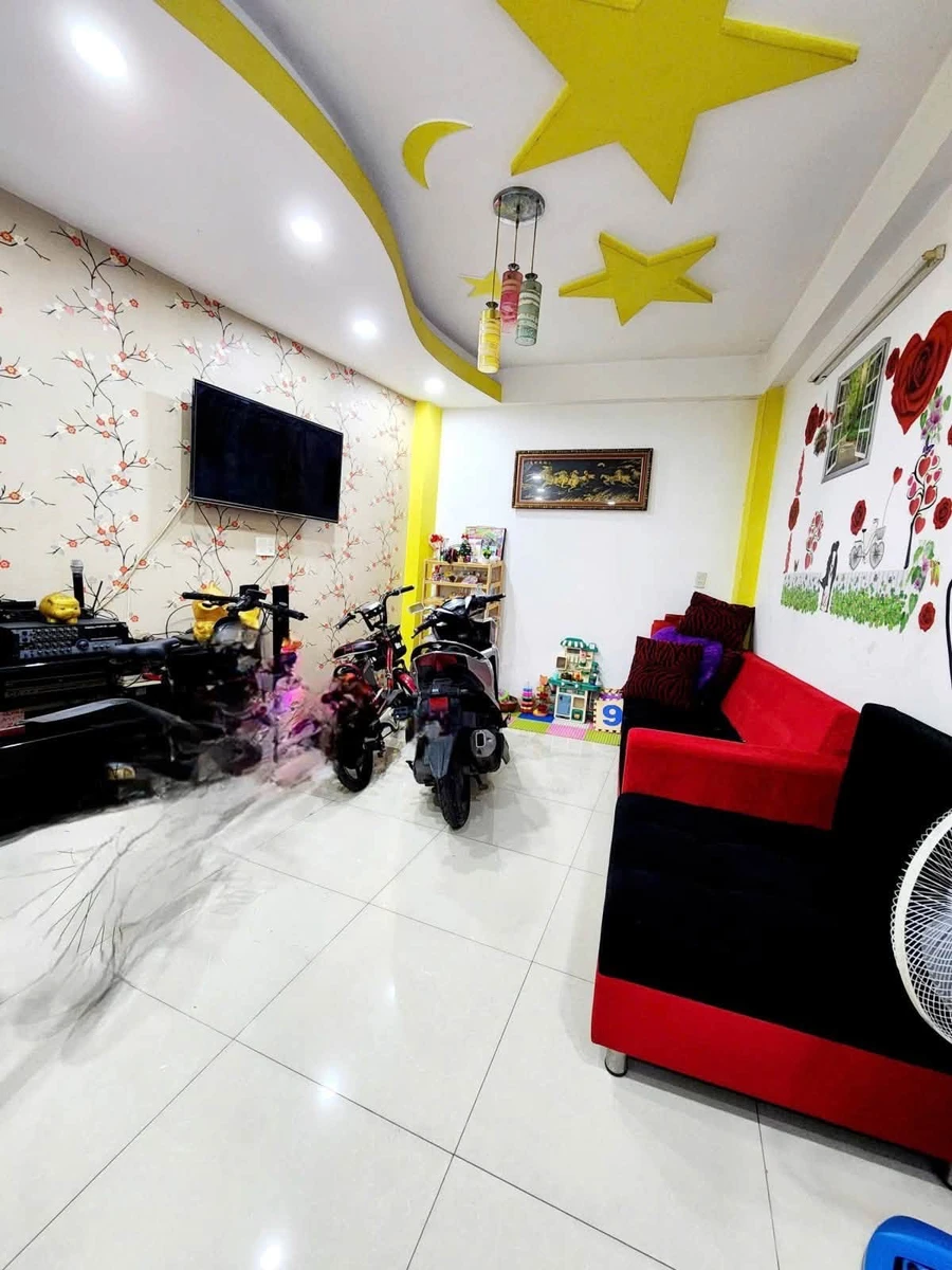 Bán nhà 5 tầng 5PN hẻm thông đường Sư Vạn Hạnh, đối diện BV Nhi Đồng, Quận 10 - Ảnh 1
