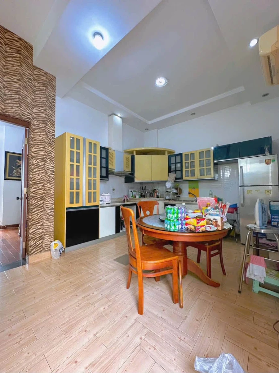 Bán nhà lô góc 3 mặt thoáng 4 tầng 50m2 đường 3 Tháng 2, Quận 10 - Ảnh thu nhỏ 4