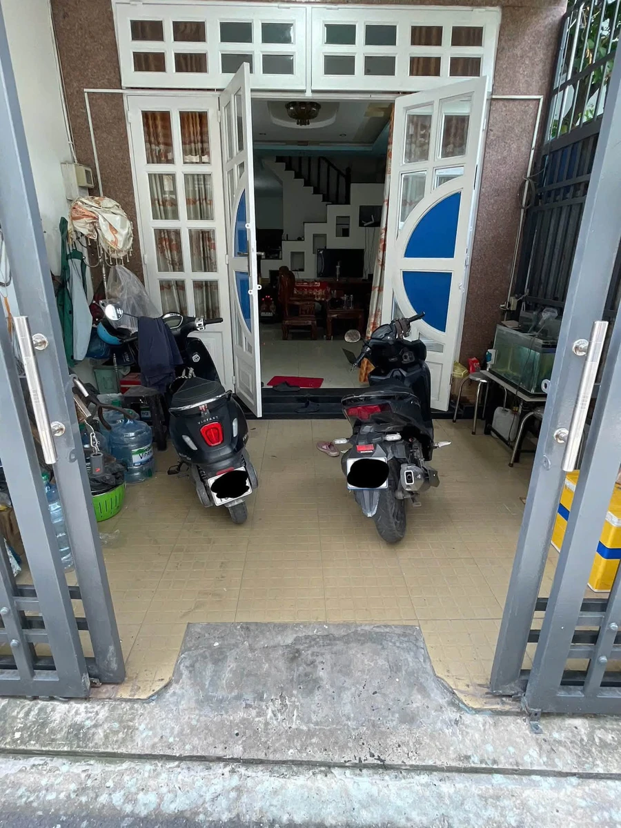 Bán nhà 4x17m 4PN đường Lê Thị Riêng Quận 12 giá 4,8 tỷ - Ảnh thu nhỏ 3