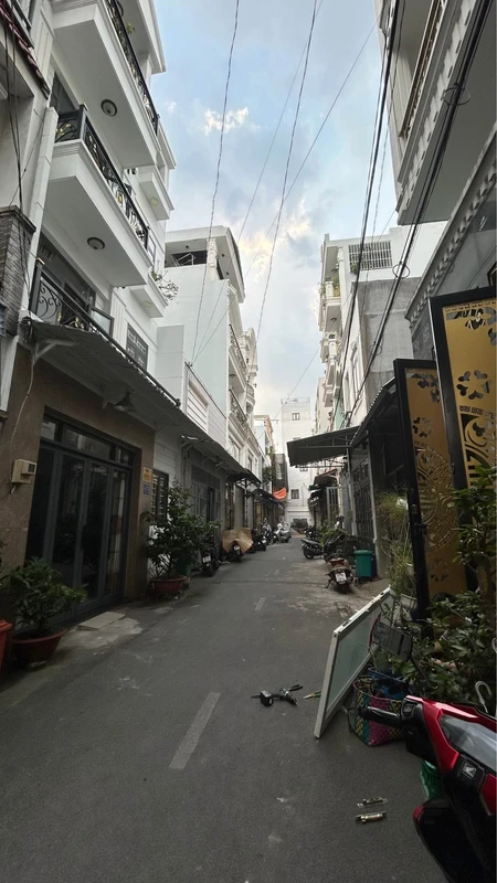 Bán nhà 5 tầng 60m² giá 6 tỷ Quận 12