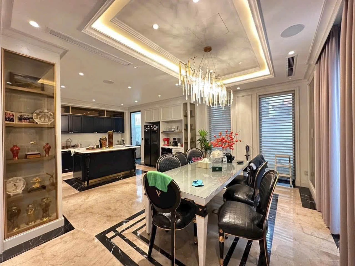 Bán biệt thự 200m² 4 tầng Sao Đỏ Quận 7 giá 19.5 tỷ - Ảnh thu nhỏ 5