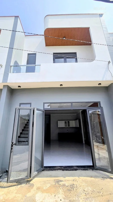 Bán nhà 1 trệt 1 lầu 120m² Biên Hòa gần chợ trường