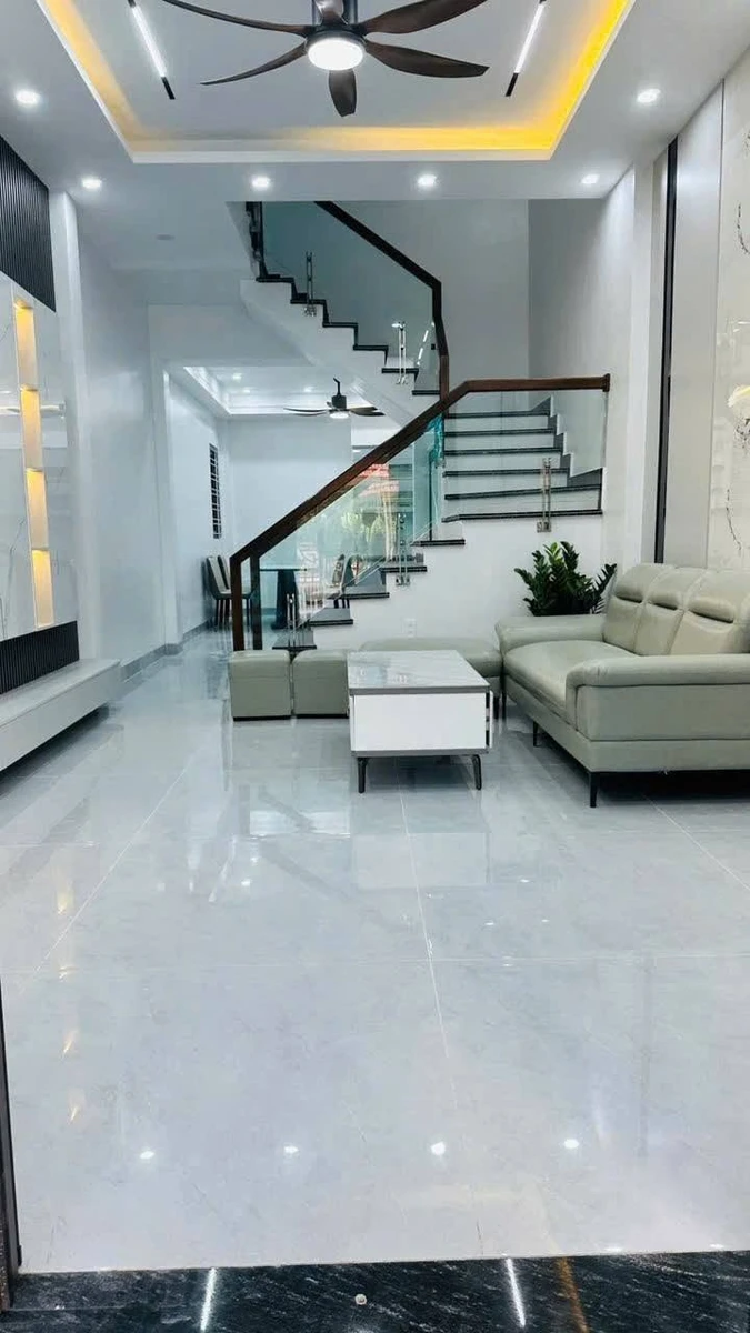 Bán nhà 3 tầng 70m² trung tâm TP Hải Dương, để ô tô - Ảnh 1