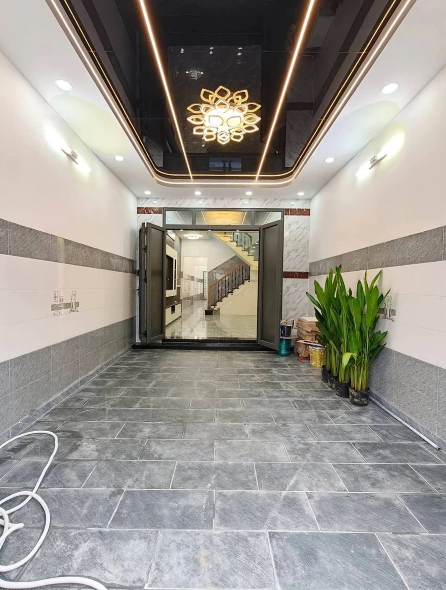 Bán nhà mặt tiền Đức Hòa Long An 4x23m, 4 phòng 2 WC, 2 tỷ 499 triệu - Ảnh thu nhỏ 2