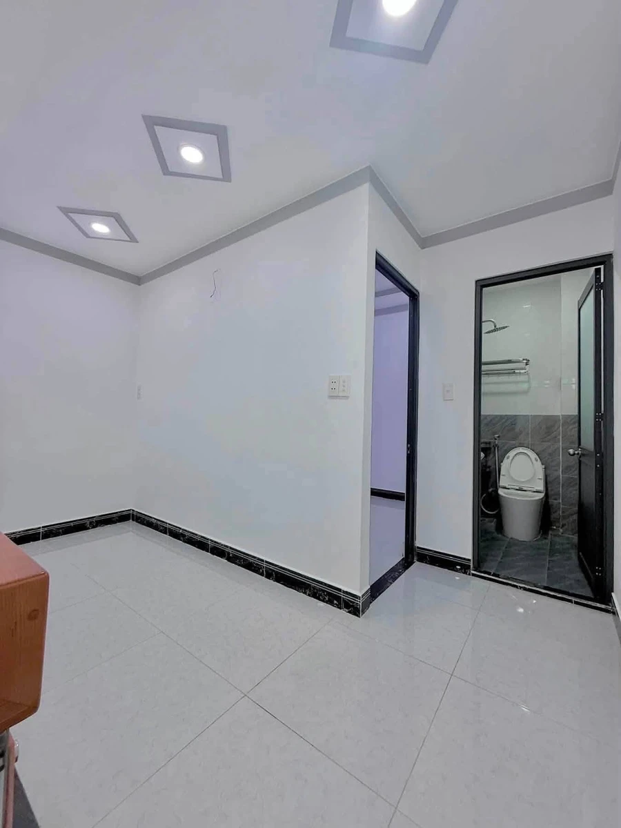 Bán nhà gác đúc 42m2, 2 phòng ngủ, 2 WC gần ngã tư Chiêu Liêu giá 1,45 tỷ - Ảnh thu nhỏ 2