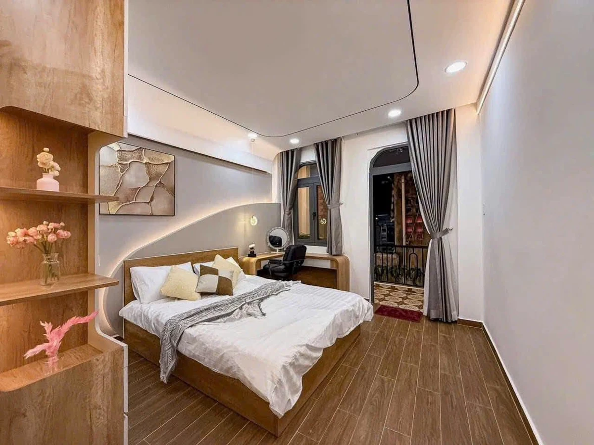 Bán nhà 4PN 60m2 đường Phan Văn Hân Quận 1 giá 6.05 tỷ - Ảnh thu nhỏ 3