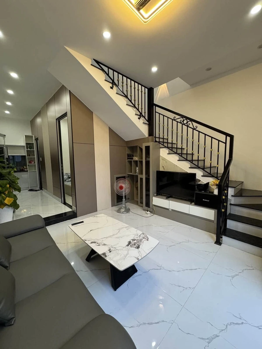 Bán nhà 2 tầng 38.4m² full nội thất gần biển Đà Nẵng 4.1 tỷ - Ảnh thu nhỏ 2