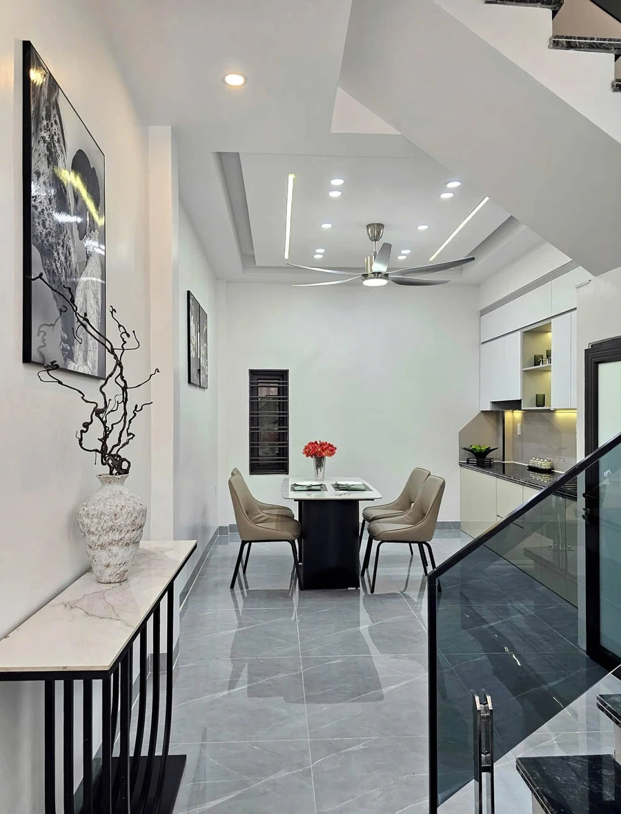 Bán nhà phố 50m² 4 tầng, 4 phòng ngủ, Chợ Hàng, Quận 12 - Ảnh thu nhỏ 5