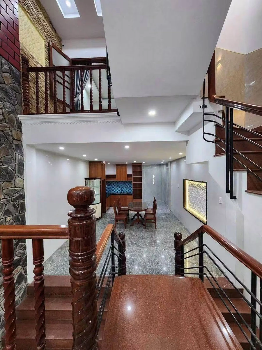Bán nhà 3 tầng mặt tiền 71,5m2 Quy Nhơn 7 tỷ - Ảnh thu nhỏ 3