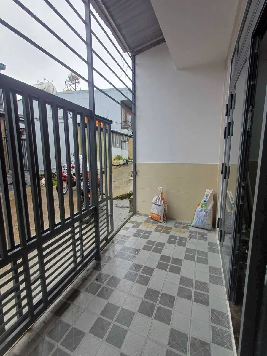 Bán nhà Đà Lạt Ngô Thì Sỹ 100m² 2 tầng 2,2 tỷ - Ảnh 1