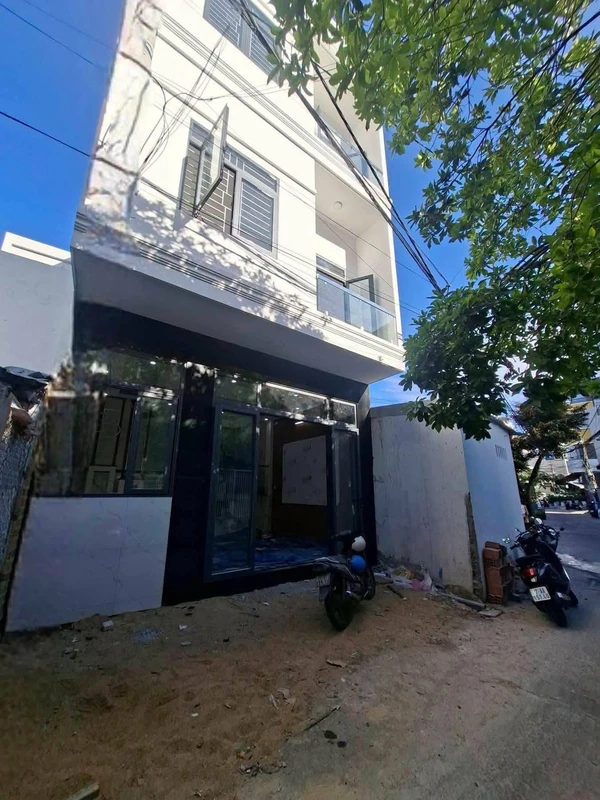 Bán nhà 3 tầng 51m² Hoàng Văn Thụ Quy Nhơn