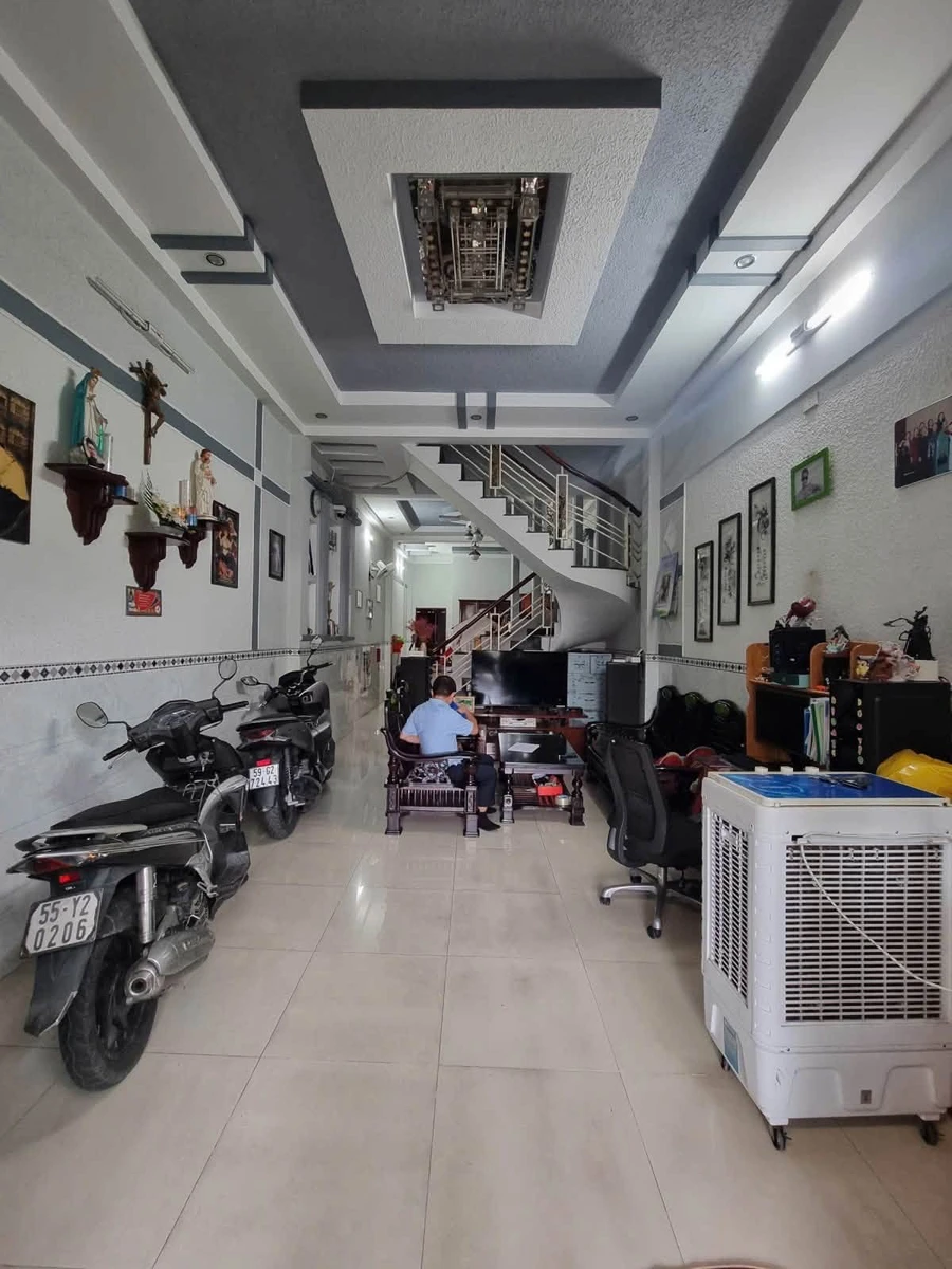 Bán nhà 2 tầng mặt tiền Trần Tháo Hiển, Quận 12, 95m2, 7.3 tỷ - Ảnh thu nhỏ 3