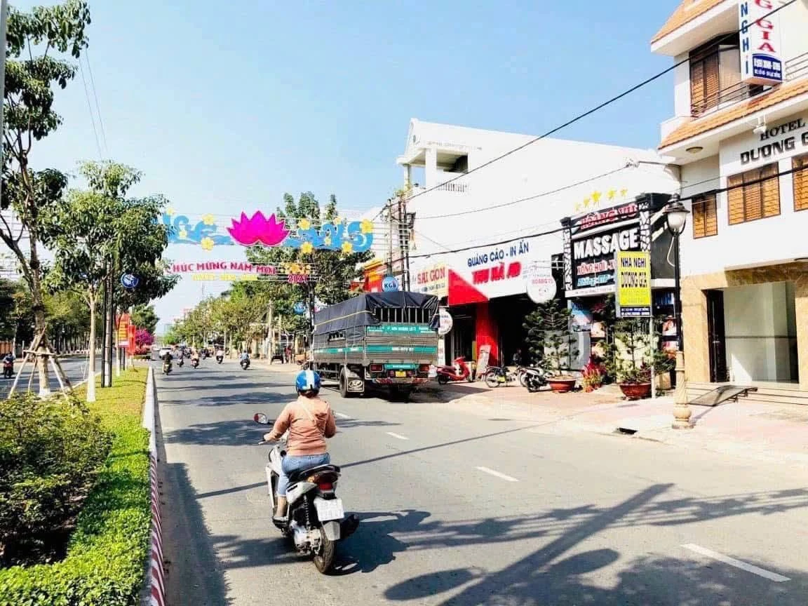 Cho thuê nhà mặt tiền 4x21m đầy đủ nội thất, 11 triệu/tháng tại Rạch Giá - Ảnh 1