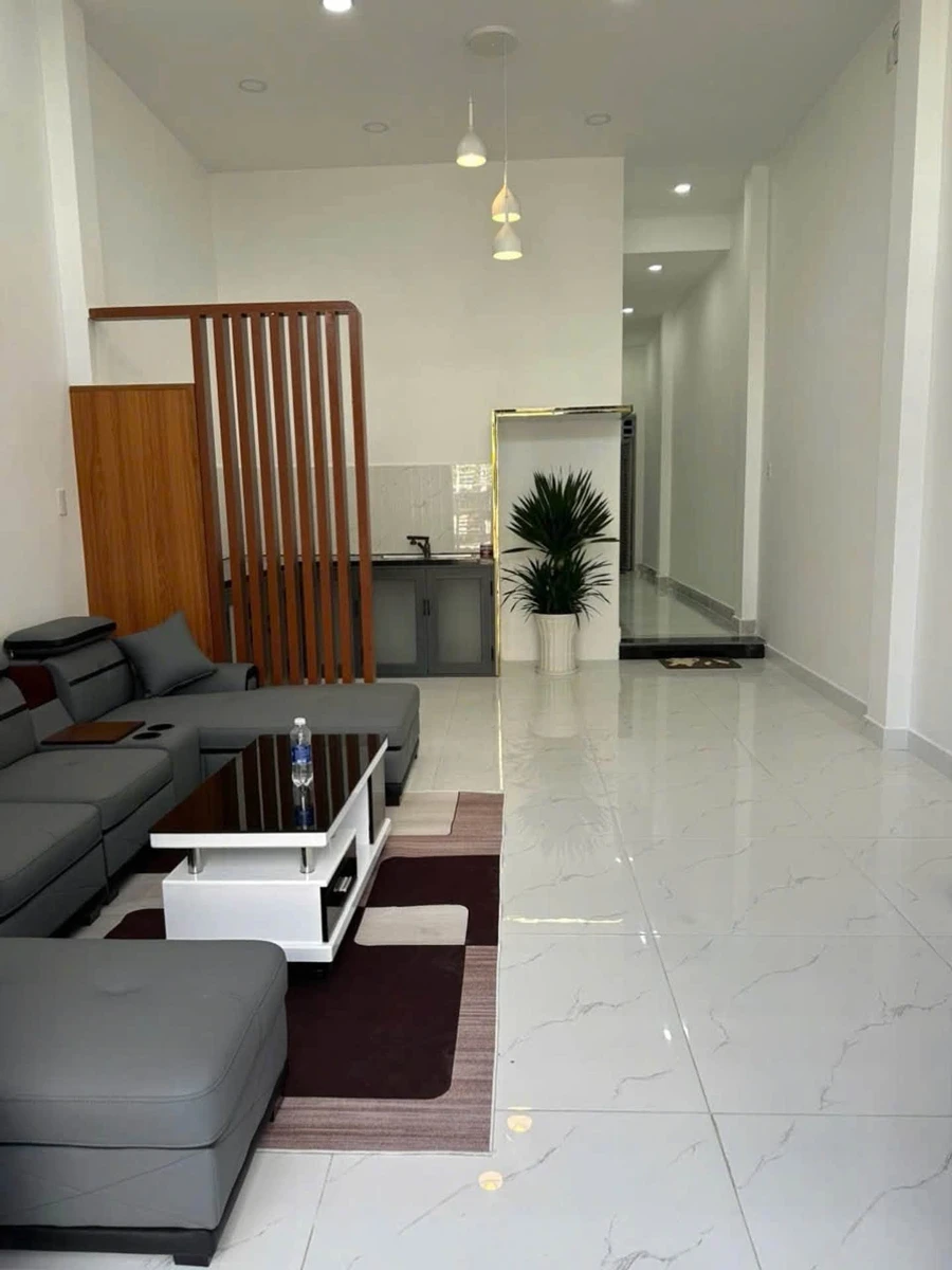 Bán nhà sổ riêng 93,7m2 gần ga Dĩ An, Bình Dương, giá khoảng 4 tỷ - Ảnh thu nhỏ 2