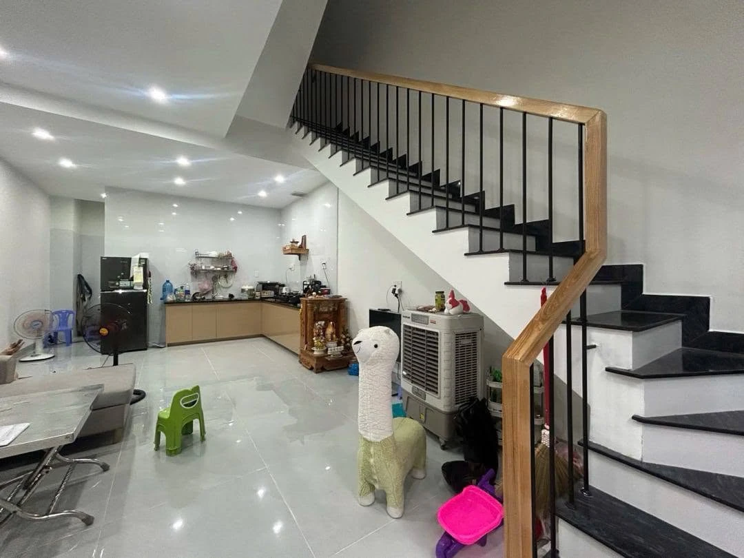 Bán nhà kiệt ô tô 3 tầng 50m² Núi Thành Quận 1 - Ảnh thu nhỏ 4