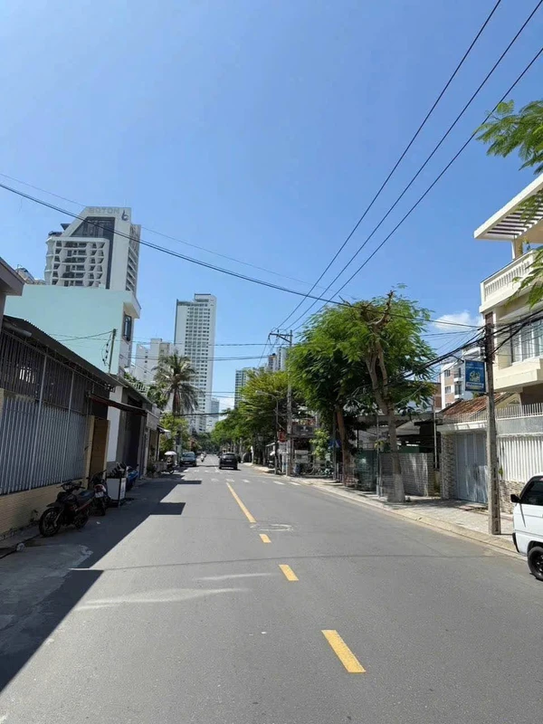 Bán lô đất 2 mặt tiền 176m² gần biển, Nha Trang