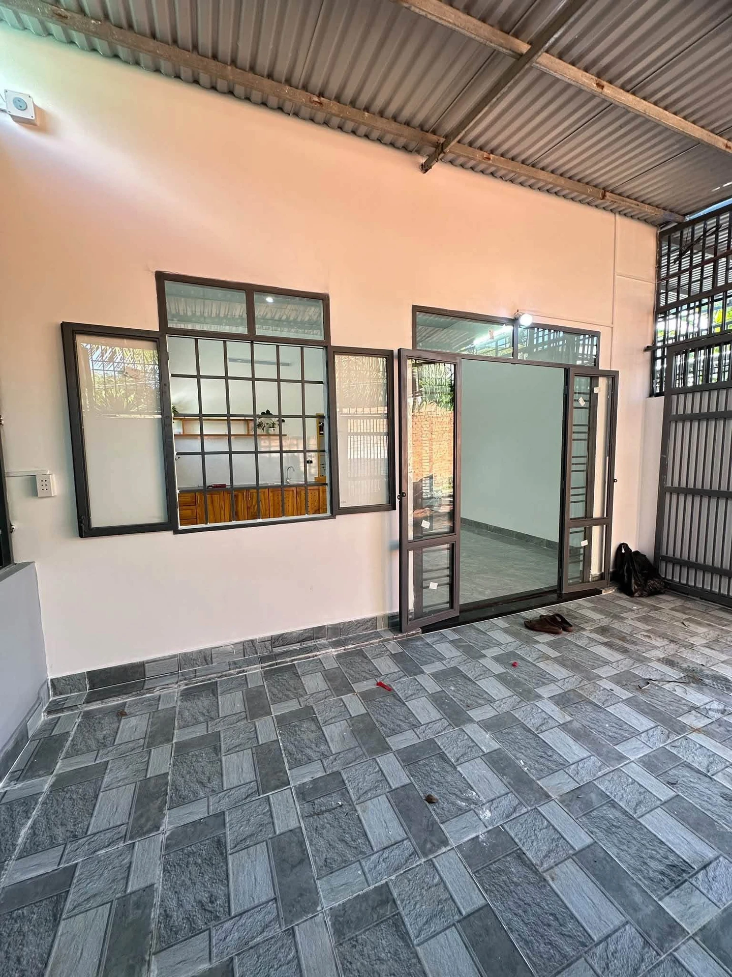 Bán nhà hẻm Trần Quý Cáp, 3PN, 185m², 2 tỷ 650 triệu - Ảnh 1