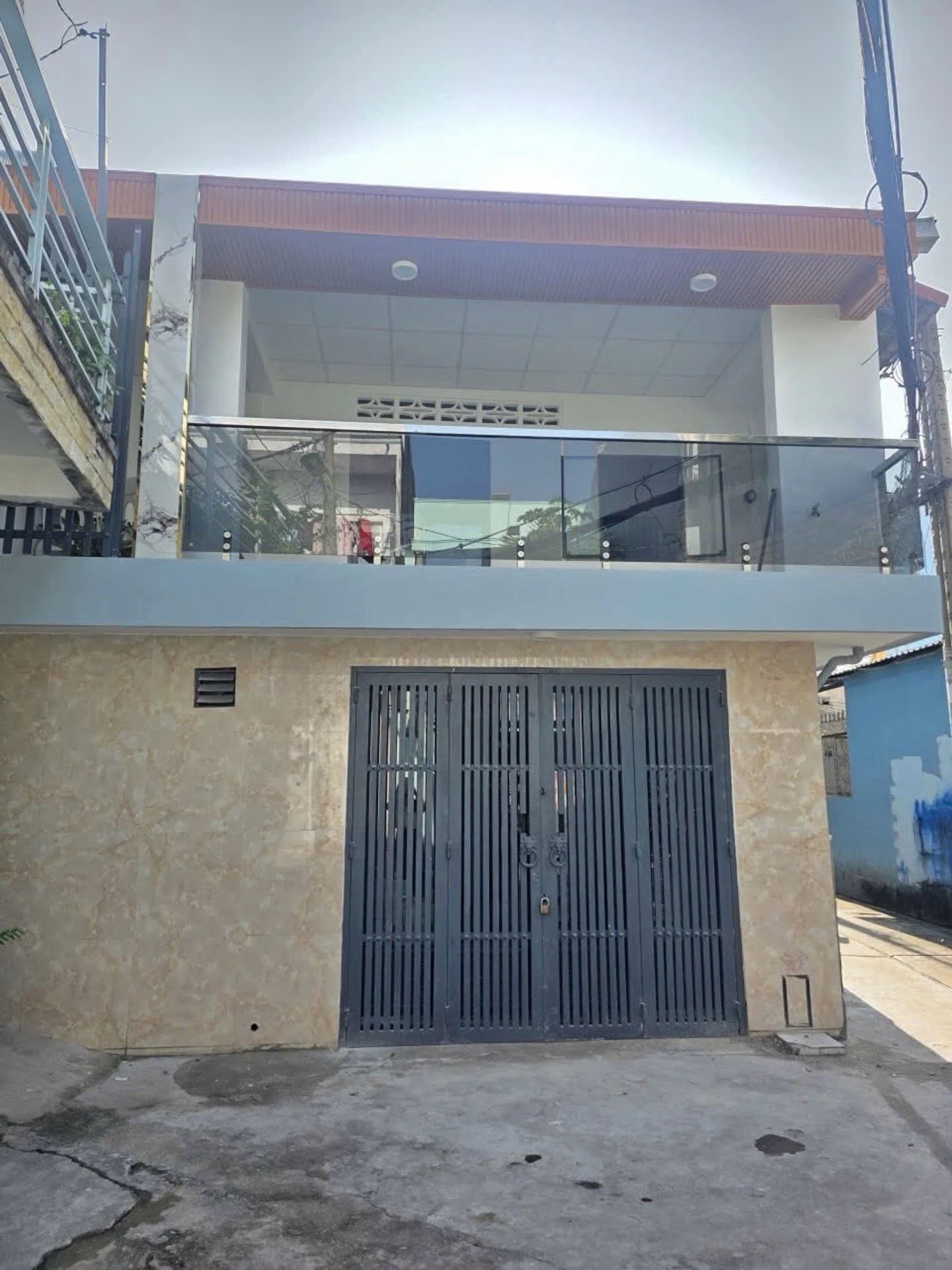 Bán nhà 2 tầng 5.5x9m sổ hồng riêng đường Tỉnh Lộ 10 gần Bà Hom giá 4,3 tỷ - Ảnh 1