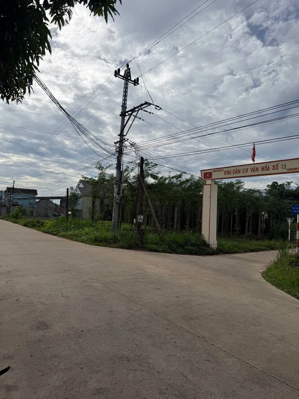 Bán đất kinh doanh 753m2 Bến Cát Bình Dương 4 tỷ 199m