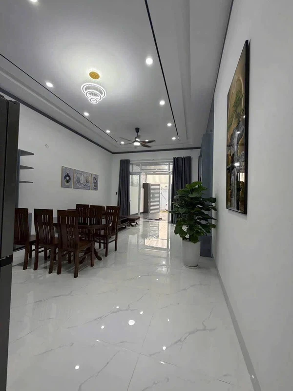 Bán nhà mặt tiền kinh doanh 60m² Buôn Ma Thuột