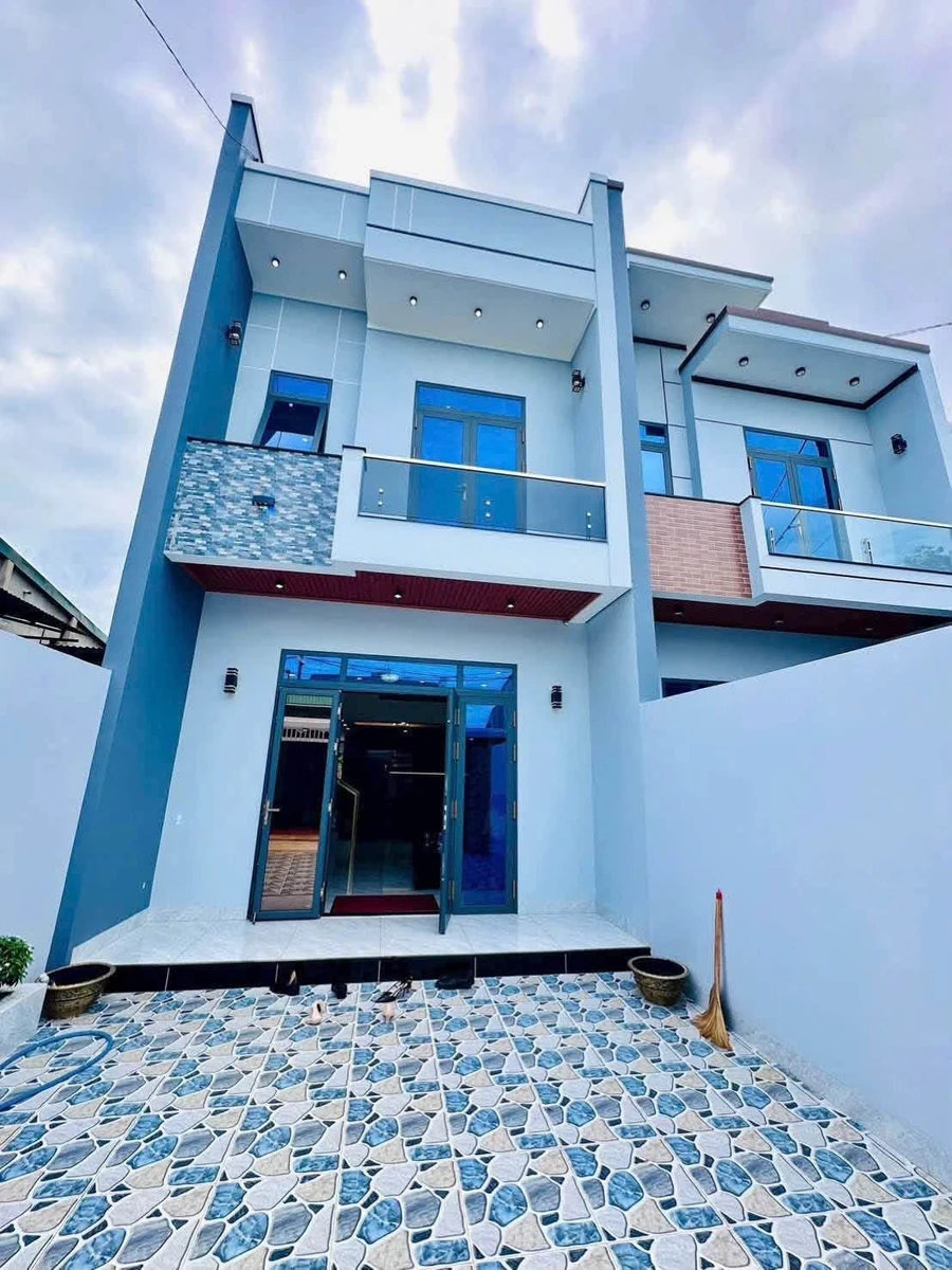 Bán nhà sân vườn 150m² 3 phòng ngủ, Y Wang, Thủ Đức - Ảnh 1
