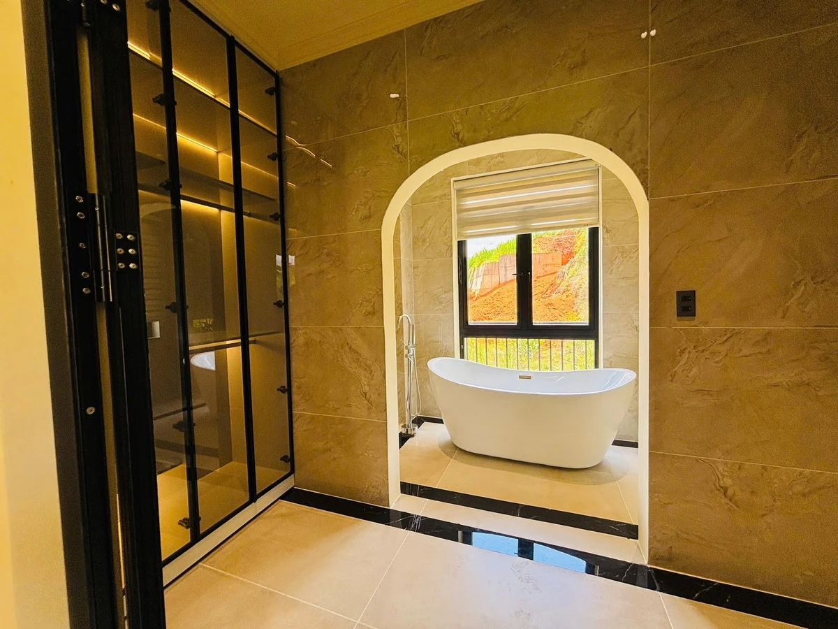 Bán biệt thự mặt tiền đường An Sơn, Đà Lạt, 229.8 m² - Ảnh thu nhỏ 3