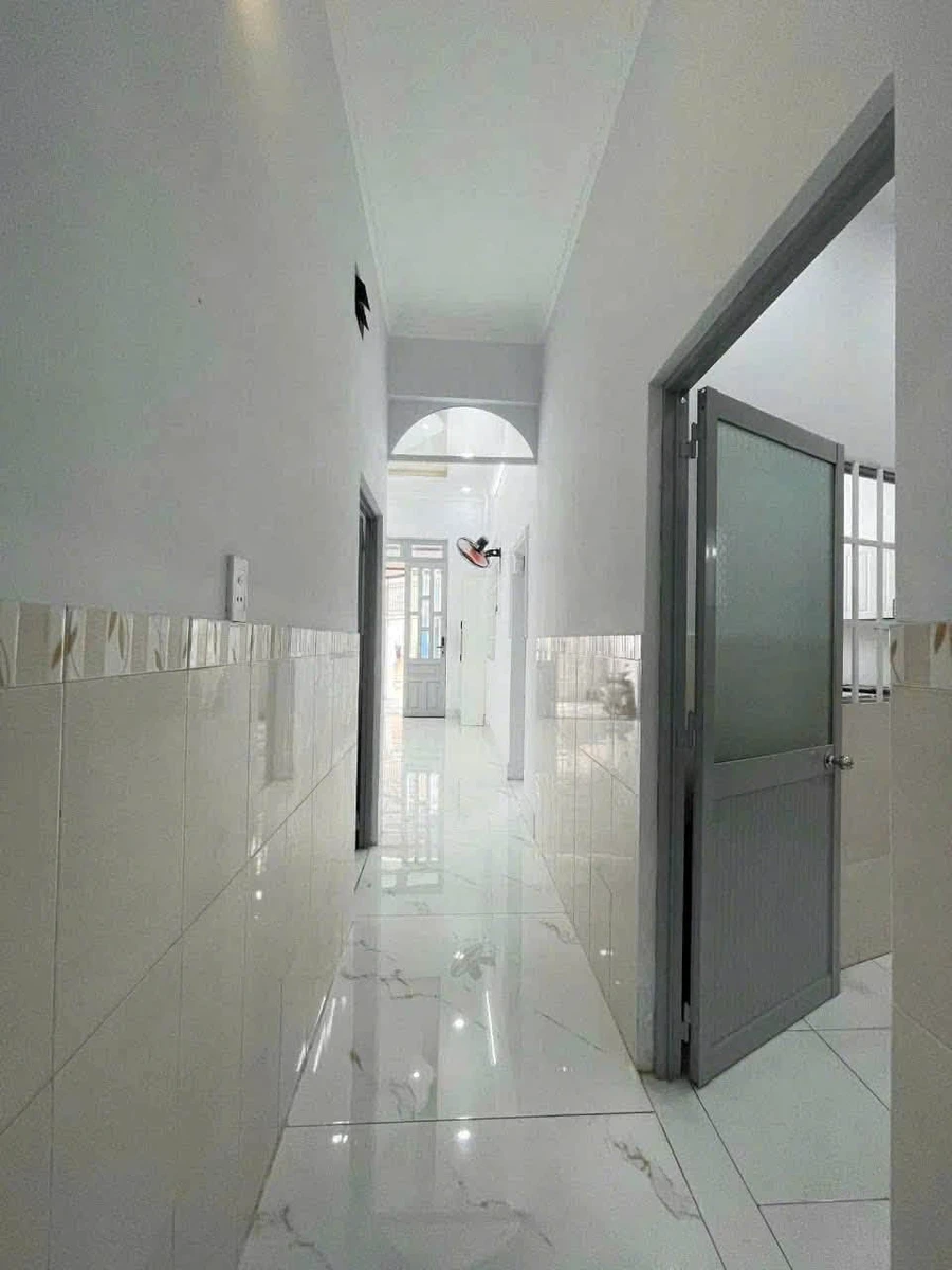 Bán nhà 110m2, 3 phòng ngủ, sổ riêng thổ cư, hẻm ô tô tại An Bình, Trấn Biên, Đồng Nai - Ảnh thu nhỏ 4