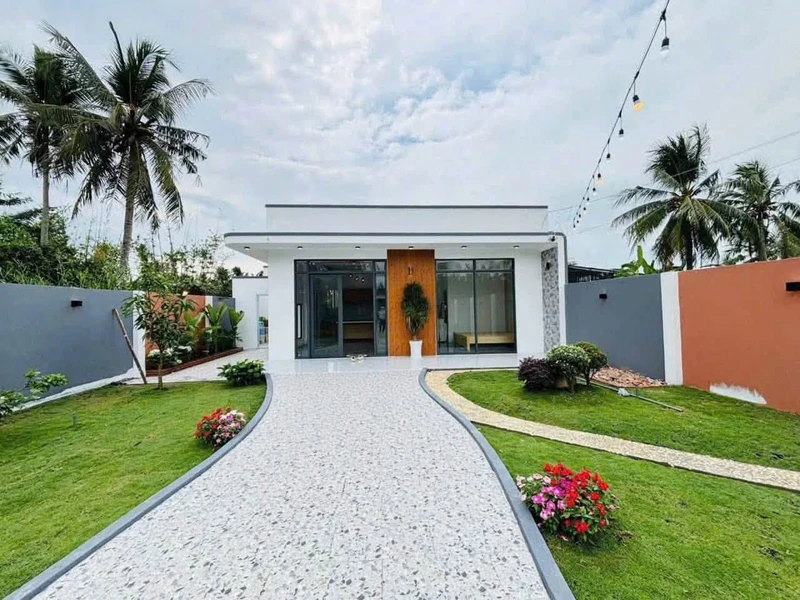 Bán nhà vườn 302m² full nội thất Rạch Giá 2,5 tỷ