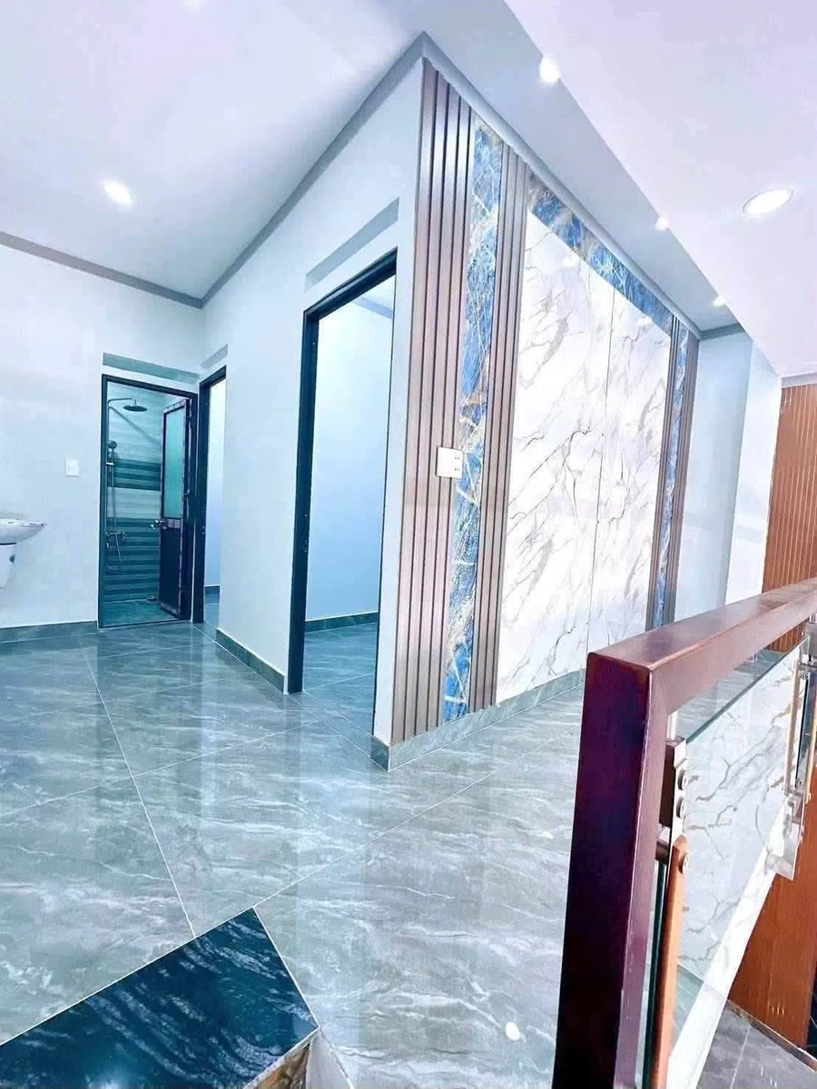 Bán nhà gác lửng 55m2, 3 phòng ngủ, gần chợ Tân Long, Dĩ An giá 1,89 tỷ - Ảnh thu nhỏ 3