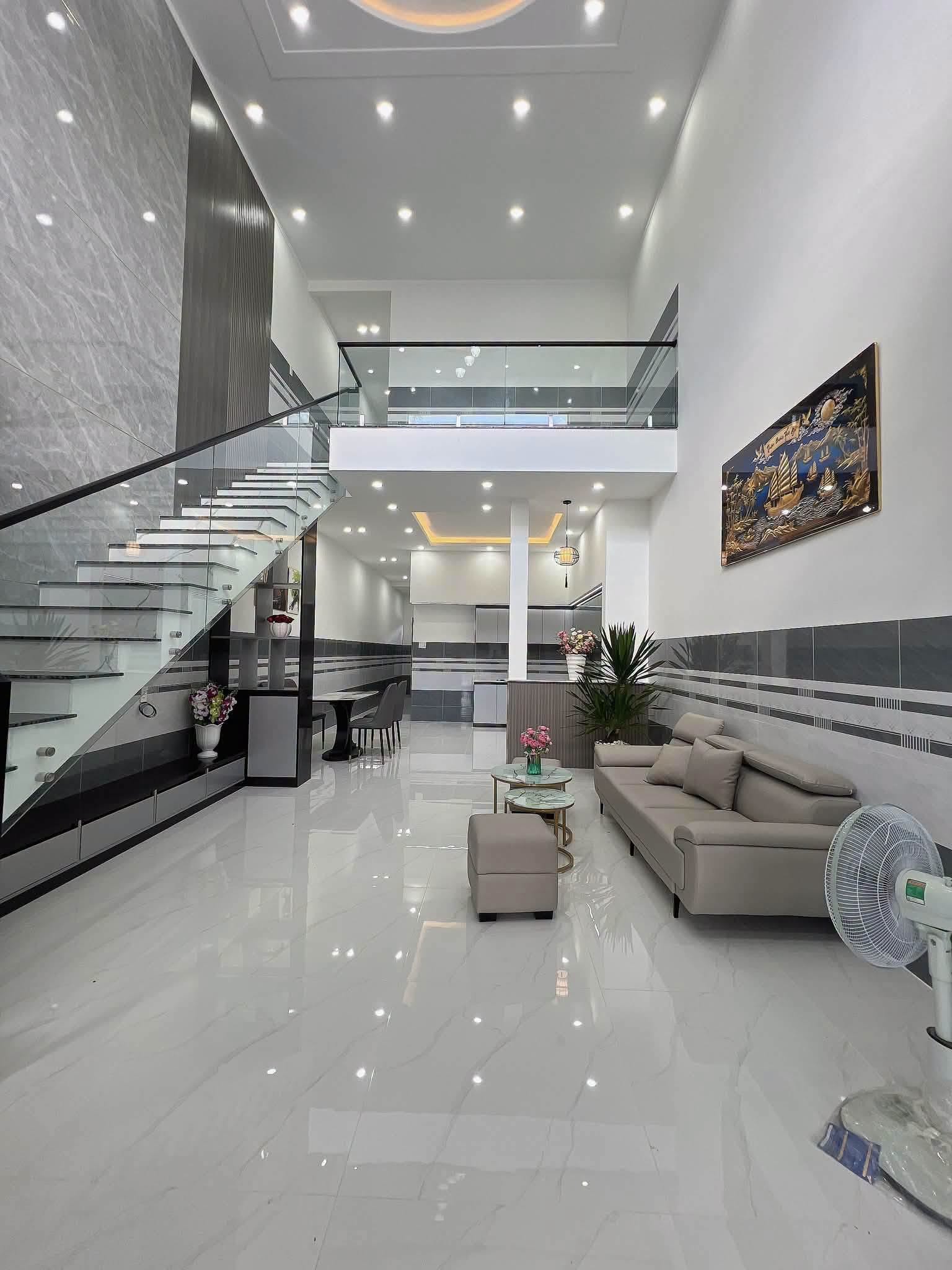 Bán nhà mặt tiền Nguyễn Văn Linh Tây Ninh 80m² 2 tỷ 390 triệu