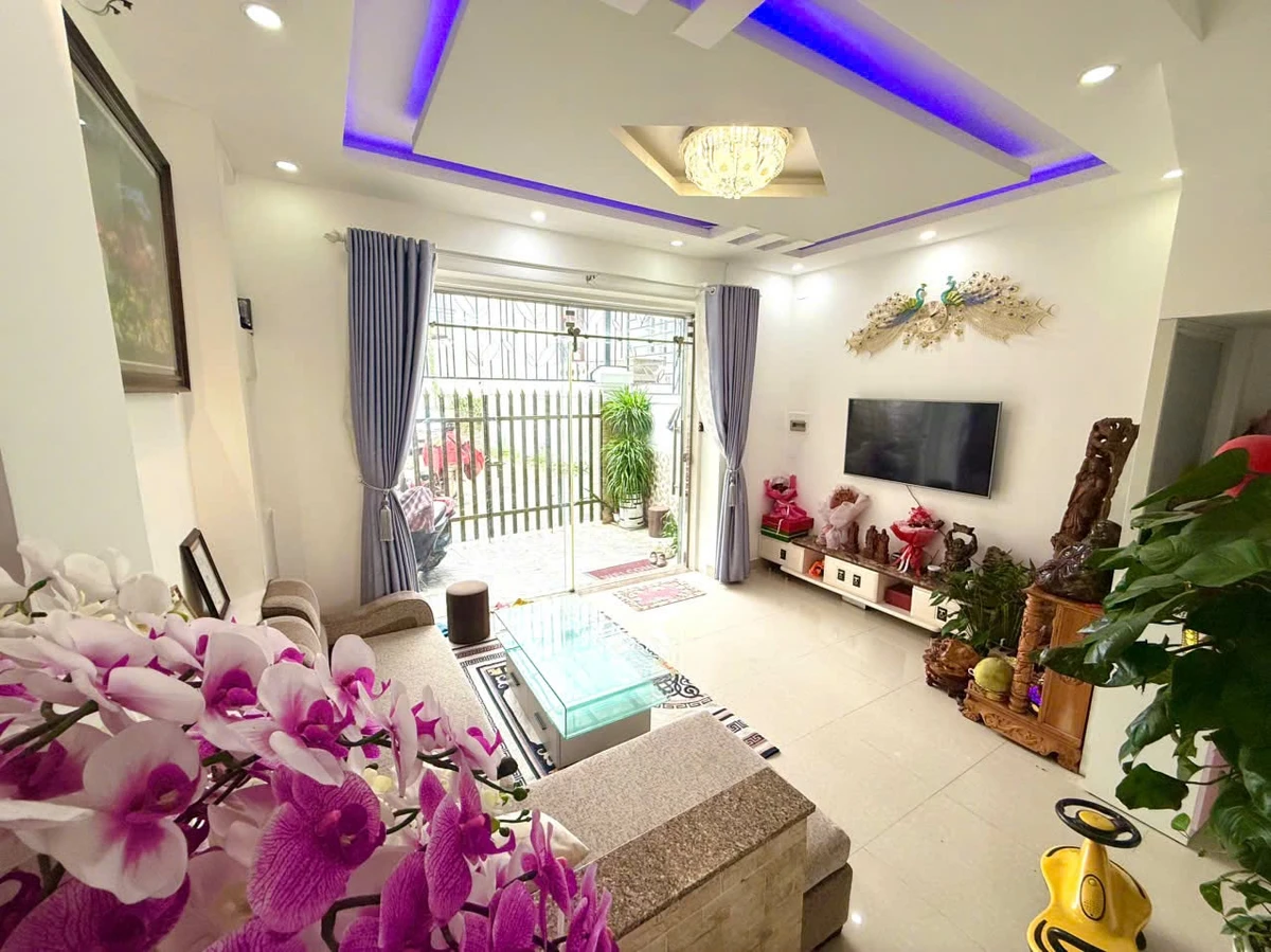 Bán nhà 4 phòng ngủ 67m² gần Ngã 5 Đại Học Đà Lạt, 7.5 tỷ - Ảnh 1