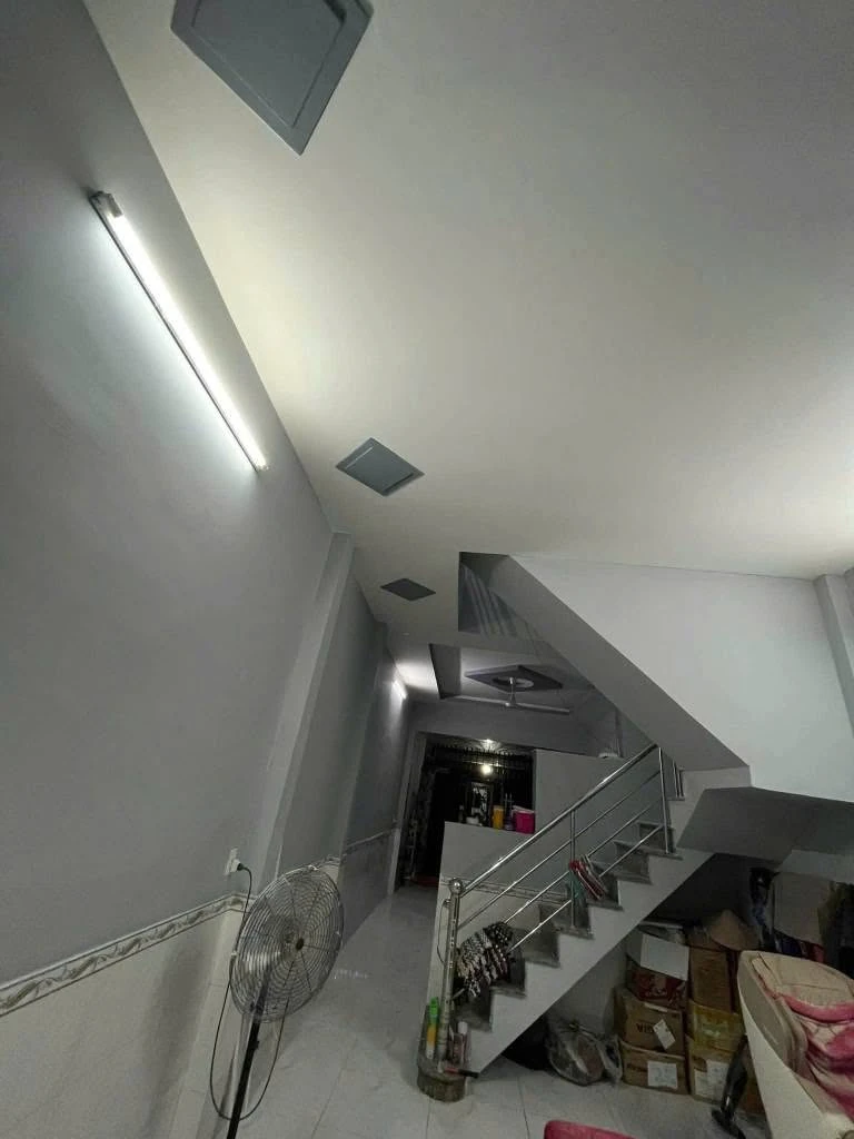 Bán nhà 1 trệt 1 lầu 160m² Cần Giuộc Long An 1,8 tỷ - Ảnh thu nhỏ 3